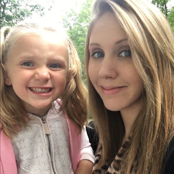 Meet your Posher, Kendallyn - Picture 1 of 1